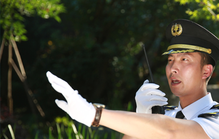 您的(de)幸福 我來(lái)守護